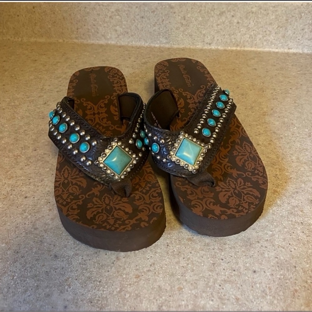 Gorgeous Rustic Couture Brown Sandals with Turquoise Colored Accent Bling